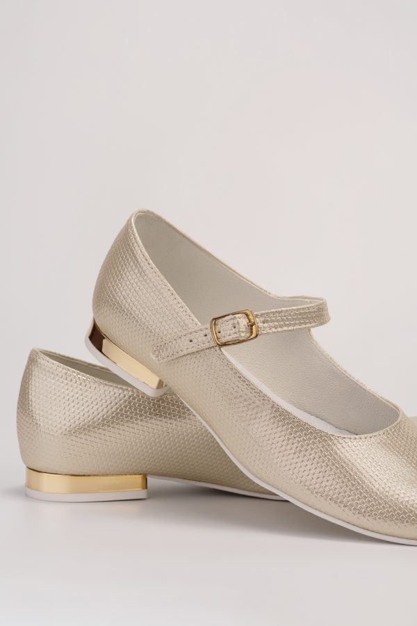Cudne złote buty komunijne dla dziewczynki