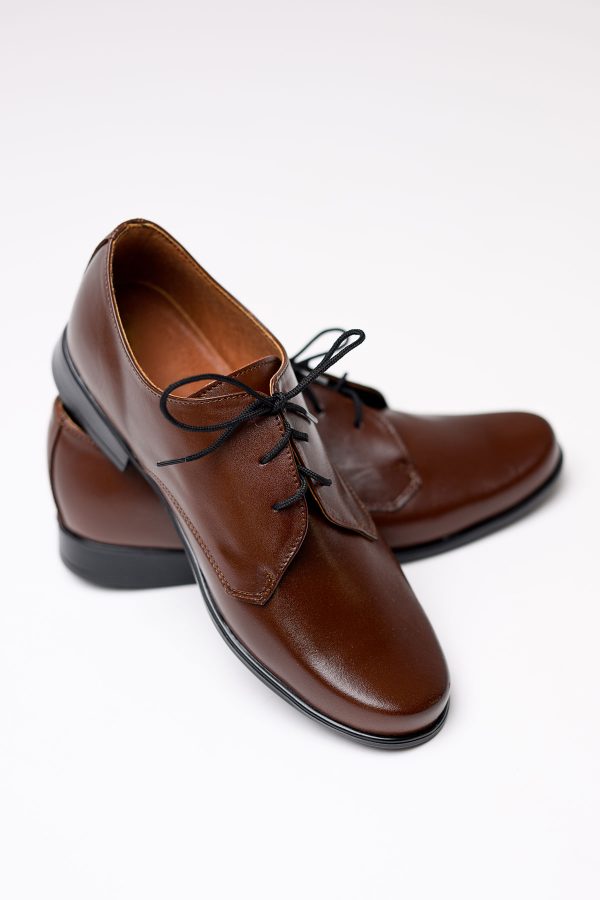 brązowe-buty-dla-chłopca